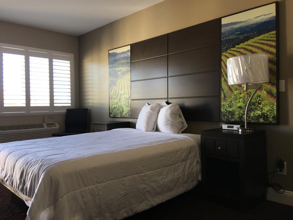 Vallejo Inn Luaran gambar