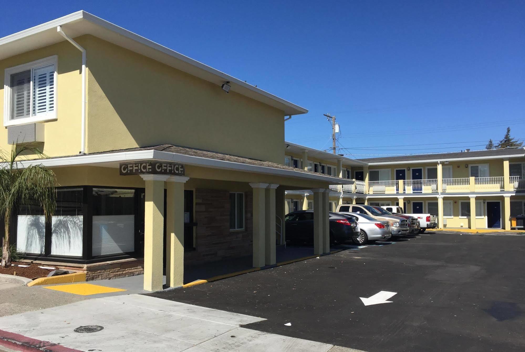 Vallejo Inn Luaran gambar